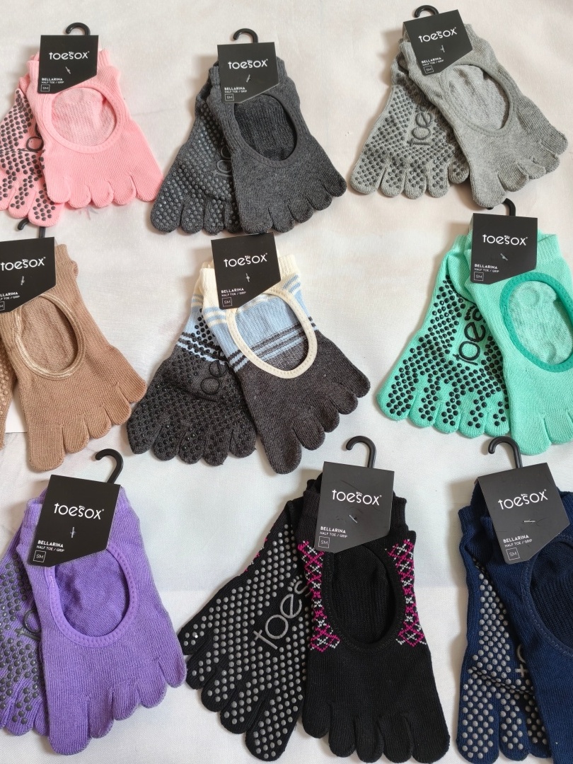Yoga Mat - ถุงเท้าโยคะแบบแยกนิ้ว Toesox สำหรับผู้ชายและผู้หญิง ถุงเท้ากันลื่นระดับมืออาชีพ สำหรับพิลาทิส เต้นรำ